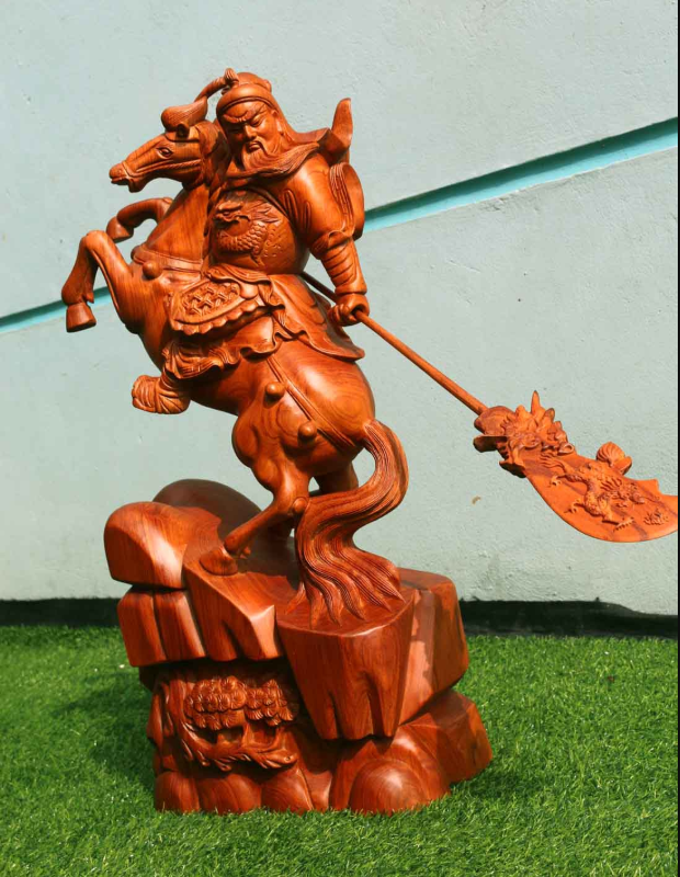 Tượng Quan Công cưỡi ngựa xích thố